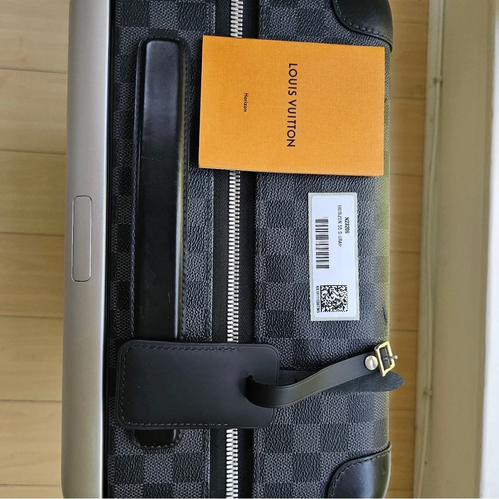Louis Vuitton Horizon 55 - Picture 3 of 10